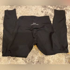 Lorna Jane black extra small mesh detail near the ankles